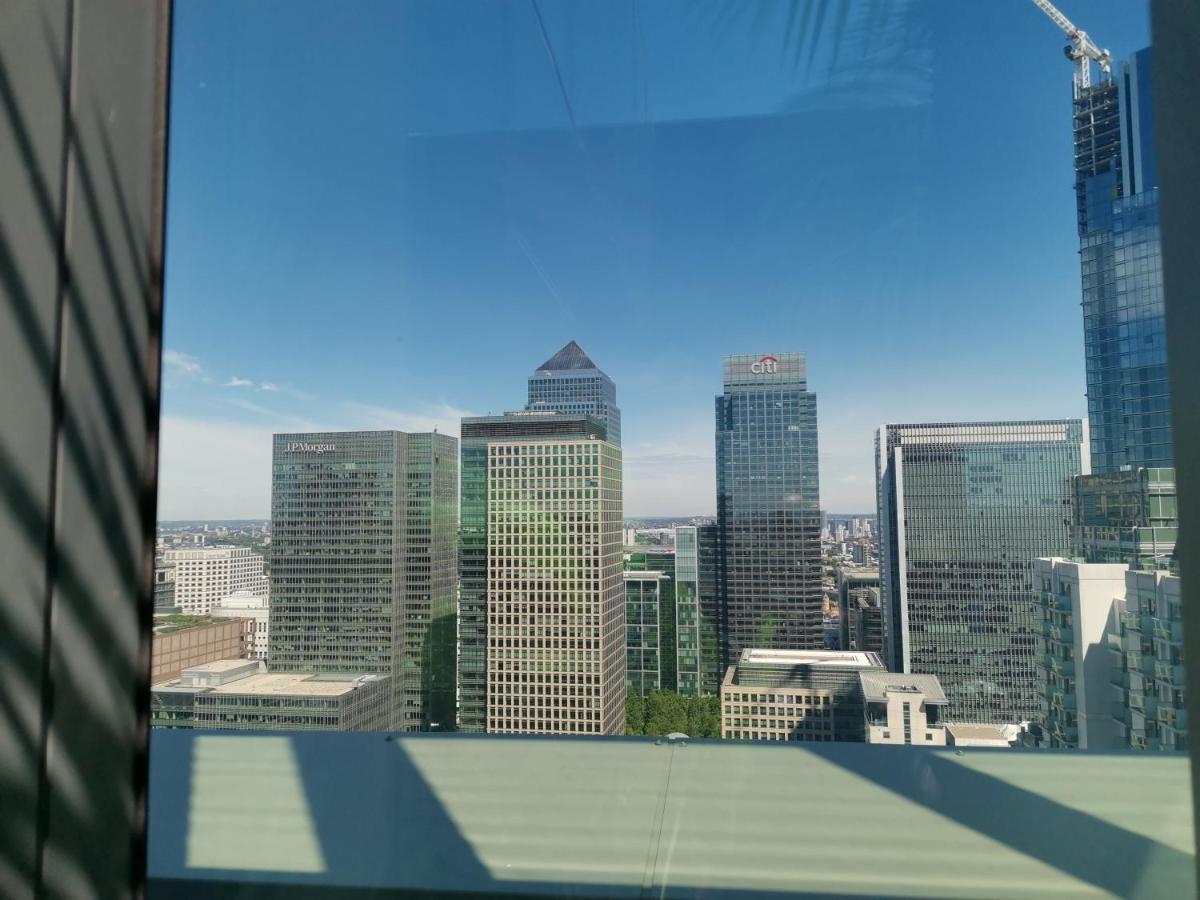 Charles Hope Canary Wharf South Quay London Exterior photo